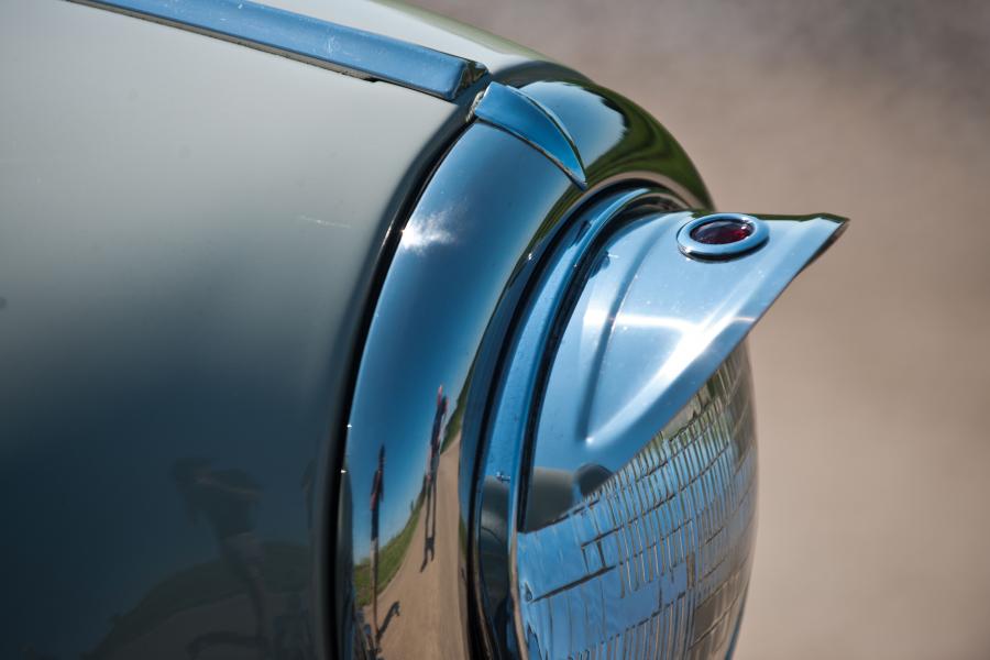  Buick Roadmaster Sedan 1948 года  (фото 17 из 26)